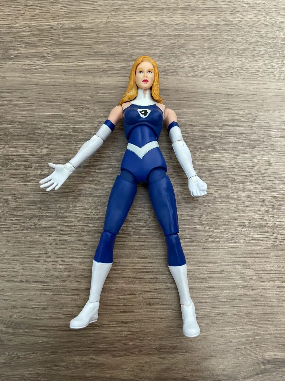 Marvel Legends Fantastic Four Mulher Invisível