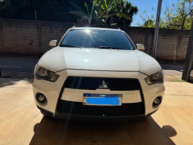Mitsubishi Outlander 2011