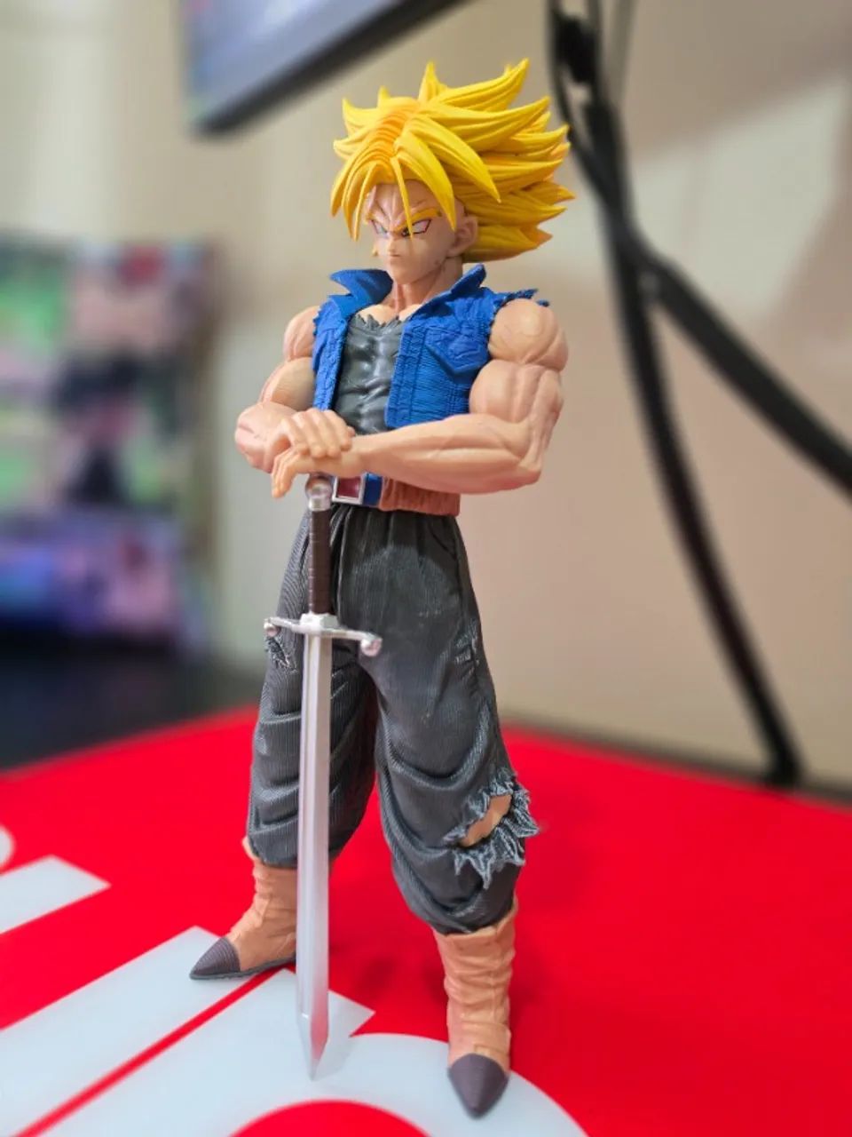 Action Figure Trunks Super Saiyajin Dragon Ball Z 25cm Com Espada - Foto 5