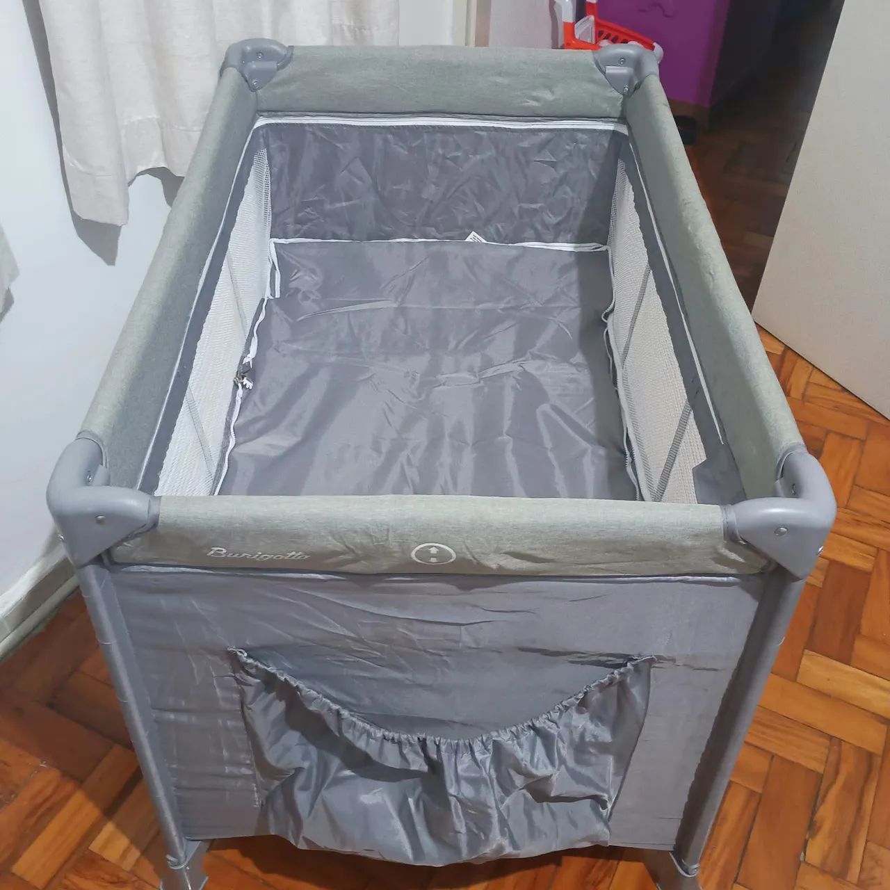 Berço de bebê 