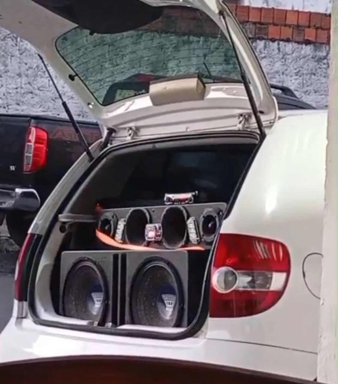 som automotivo 2 grave de 12 oversound 2 corneta e tweeter