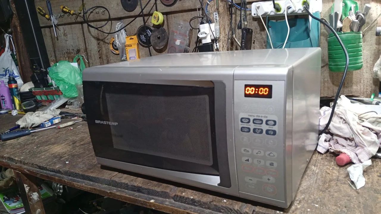 Microondas Brastemp 30 litros funcionando perfeitamente 