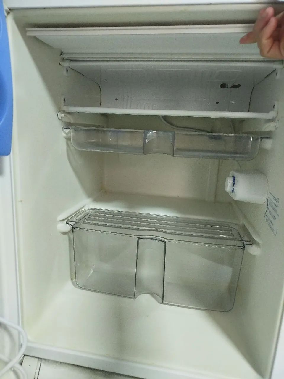 Vendo frigobar Consul funcionando 
