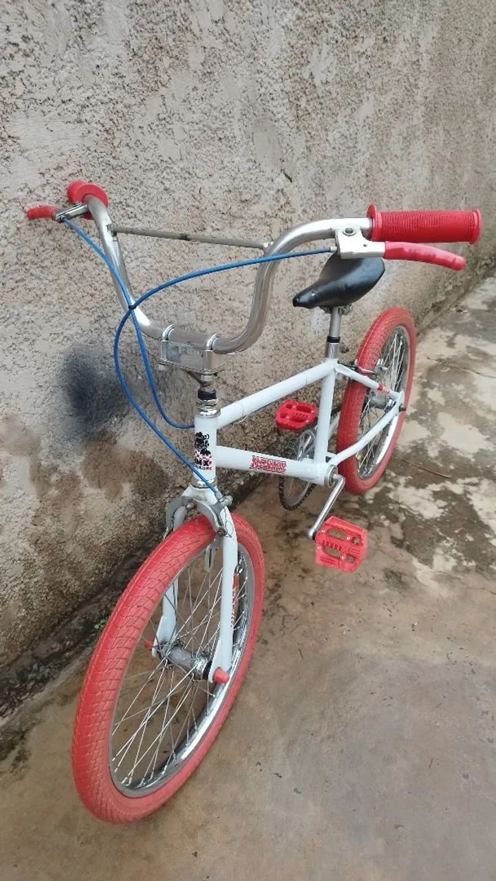Bicicleta Monark BMX Superstar aro 20