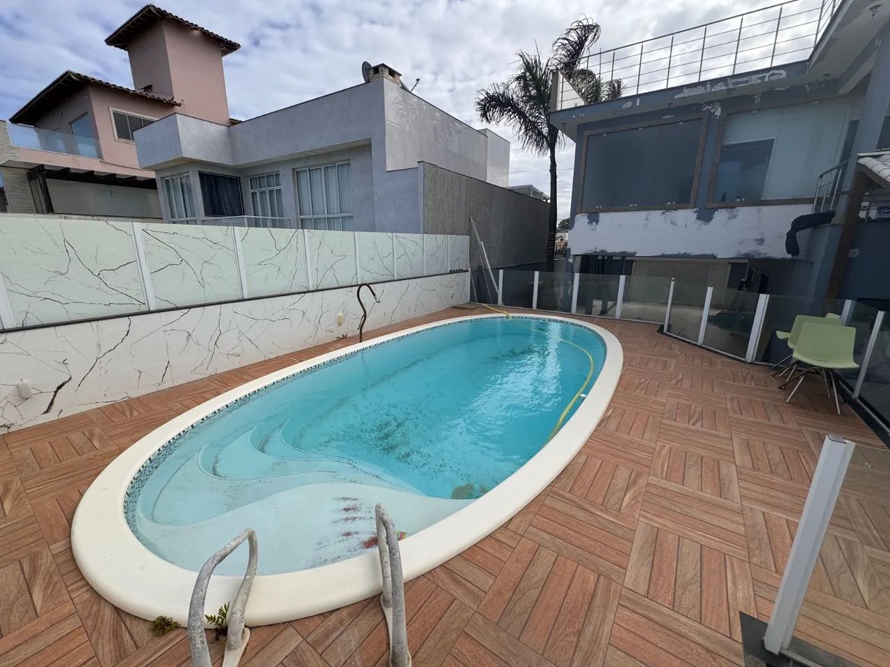 Casa (Padrão), com 3 quartos e 3 banheiros à Venda, 450 m² em Vila Velha/ES - Foto 2