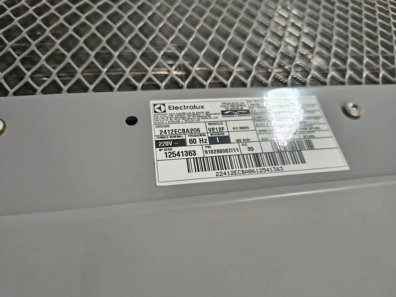 Vendo ar condicionado ELETROLUX 12000Btus 220w - Foto 4