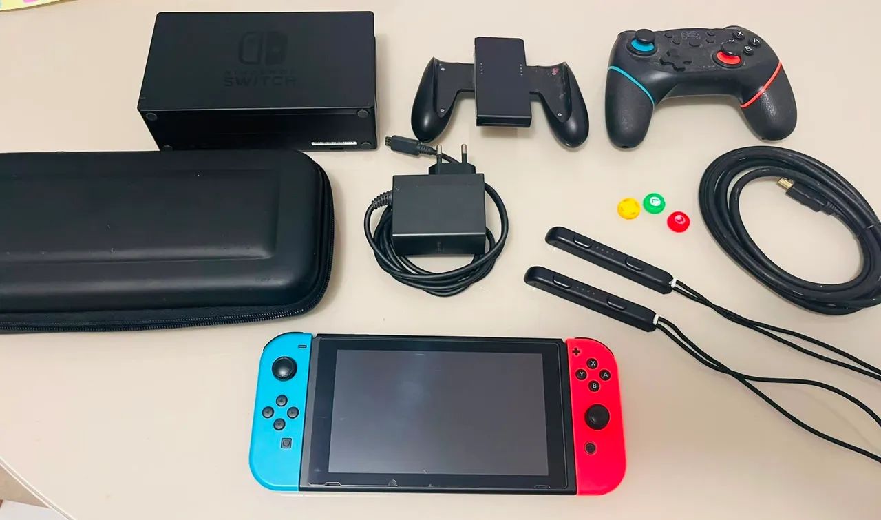 Nintendo Switch com acessorios