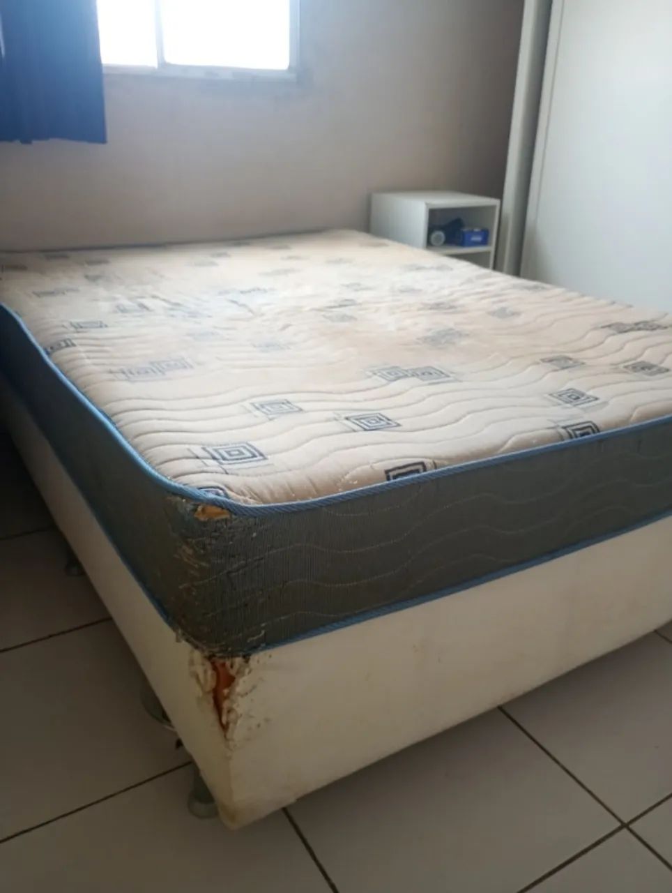 Cama box casal usada