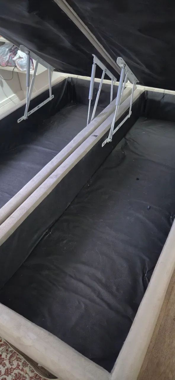 Cama Box Casal Super Conservado e Cabe Muita Coisa - Foto 5