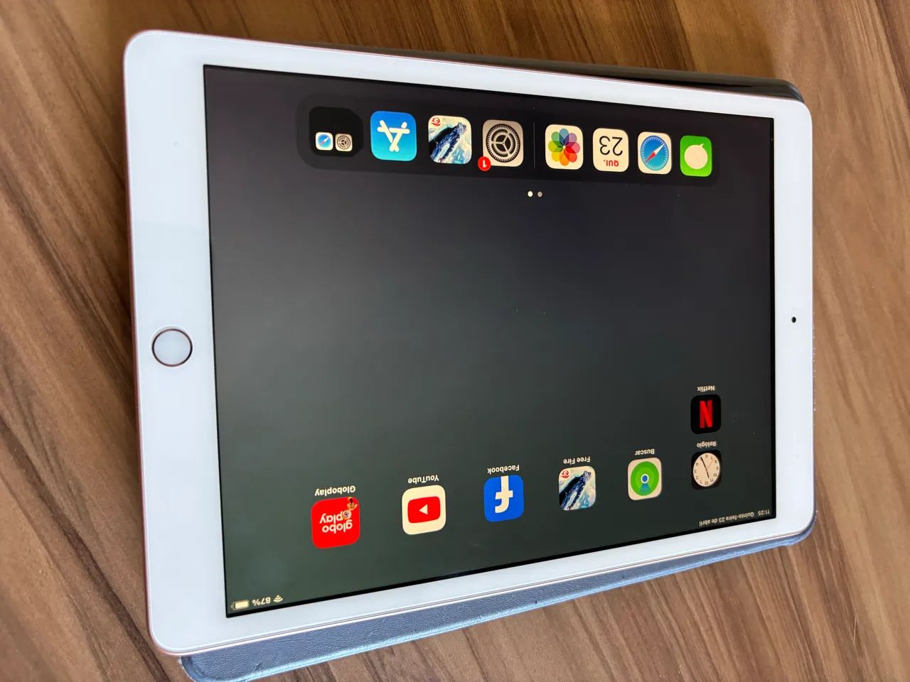 Apple iPad 8シルバー Apple iPad 8ª Geração 10.2