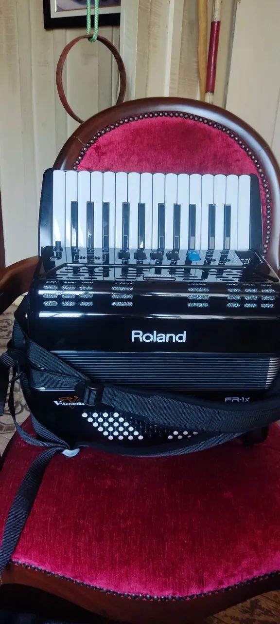 Acordeon Roland Fr1X