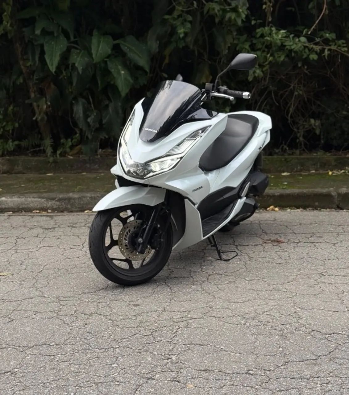 Honda PCX DLX