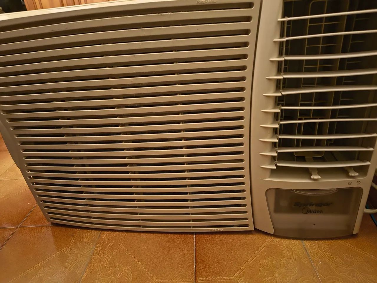 Ar condicionado 24.000 BTUs Springer 