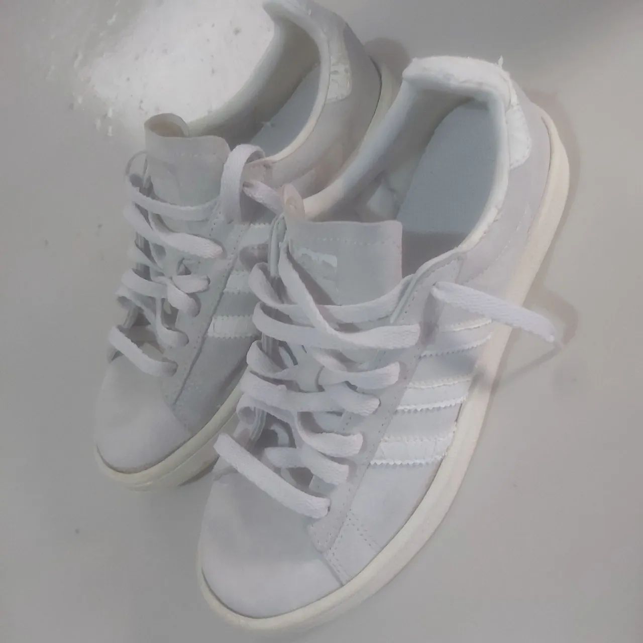 Tênis adidas