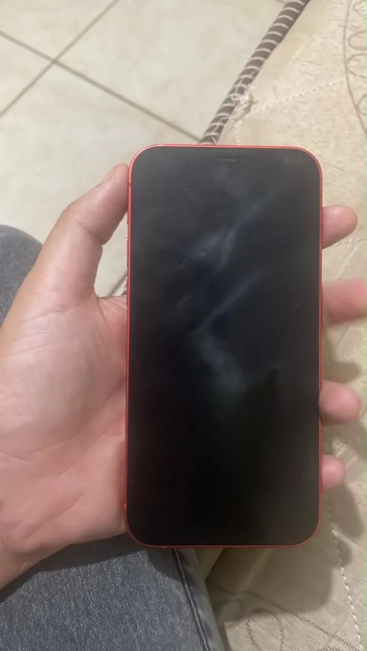 iPhone 12 vendo ou troca com volta sua  - Foto 4
