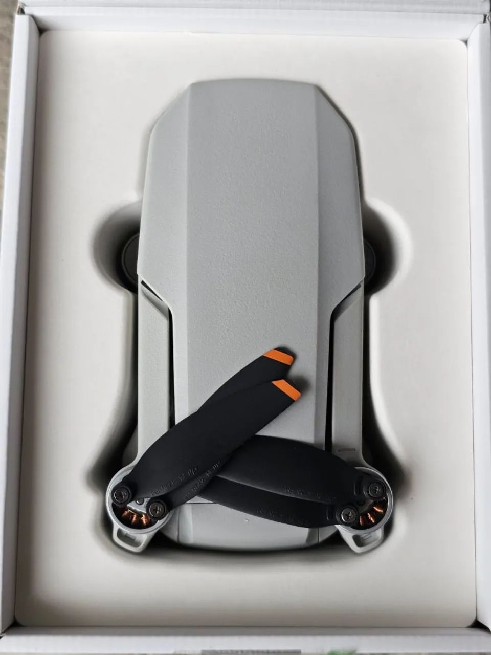 Vendo drone DJI Mini 4K com controle e bateria - Foto 2
