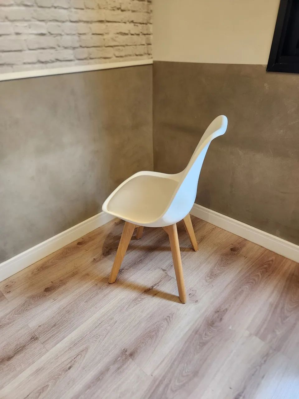 Cadeira eames wood pés de madeira - Foto 2