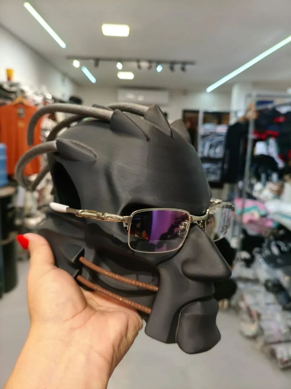 Lupas de descanso da Oakley com proteção UV nas lentes  - Foto 3
