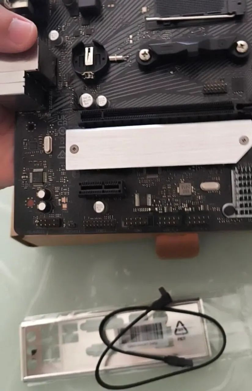 B550 - Placa Mãe AMD - AM4 - Ryzen 5000 - Foto 4