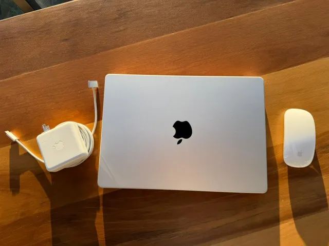 MacBook Pro M1 14? - 16GB RAM / 512GB SSD + Magic Mouse