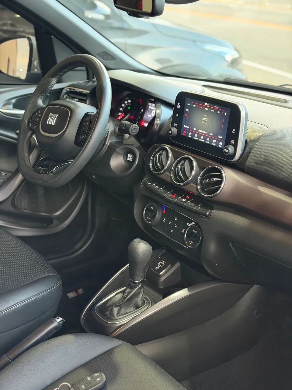Fiat Cronos Precision 1.3 16V Flex Aut. 2025 - Foto 2