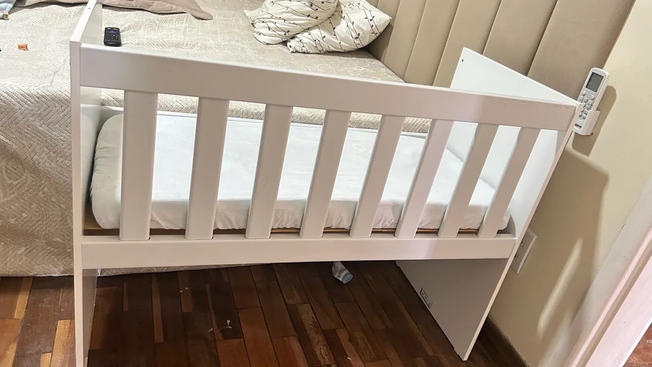 Mini berço com colchão  - Foto 2