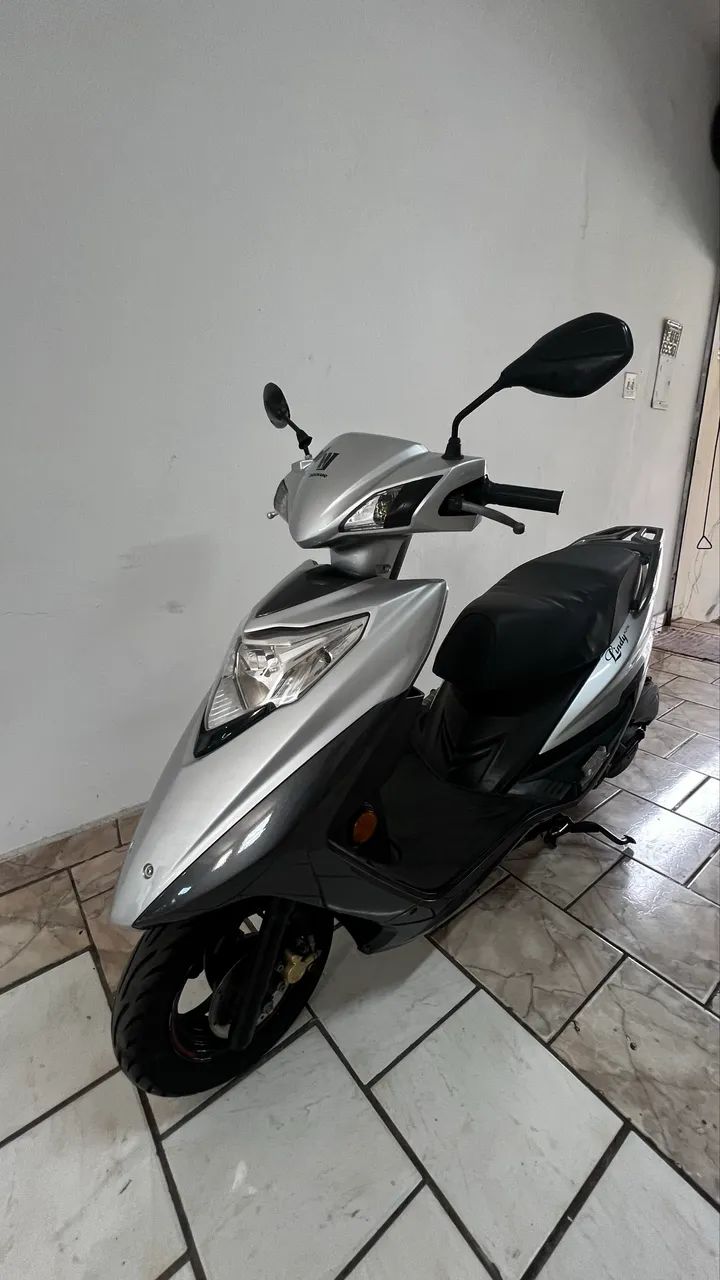 Lindy 125  - Foto 4