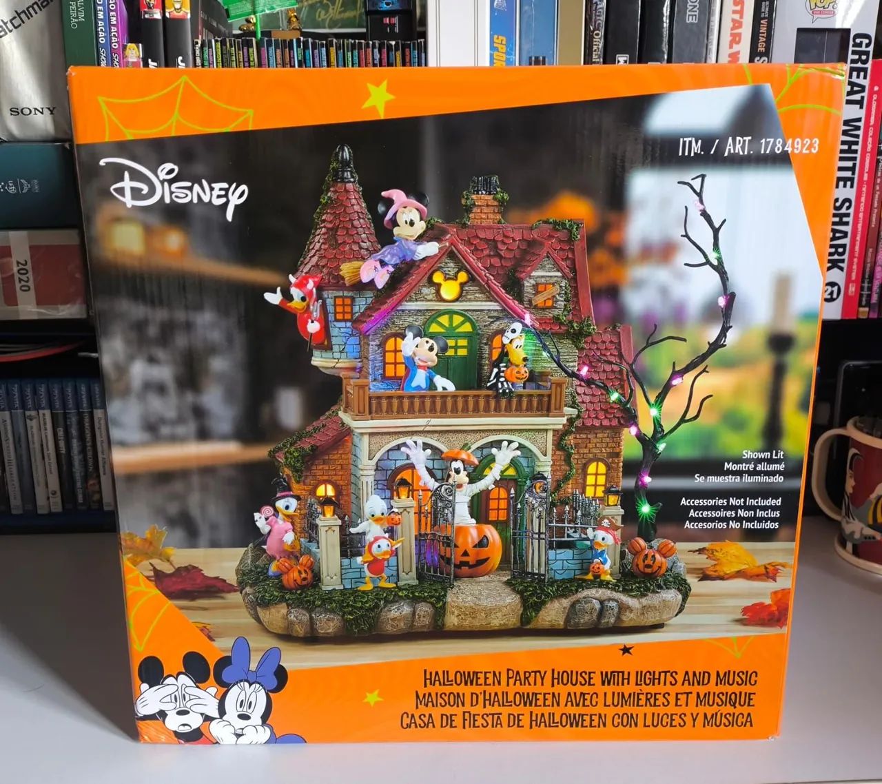Casa halloween Disney, com luz e sons