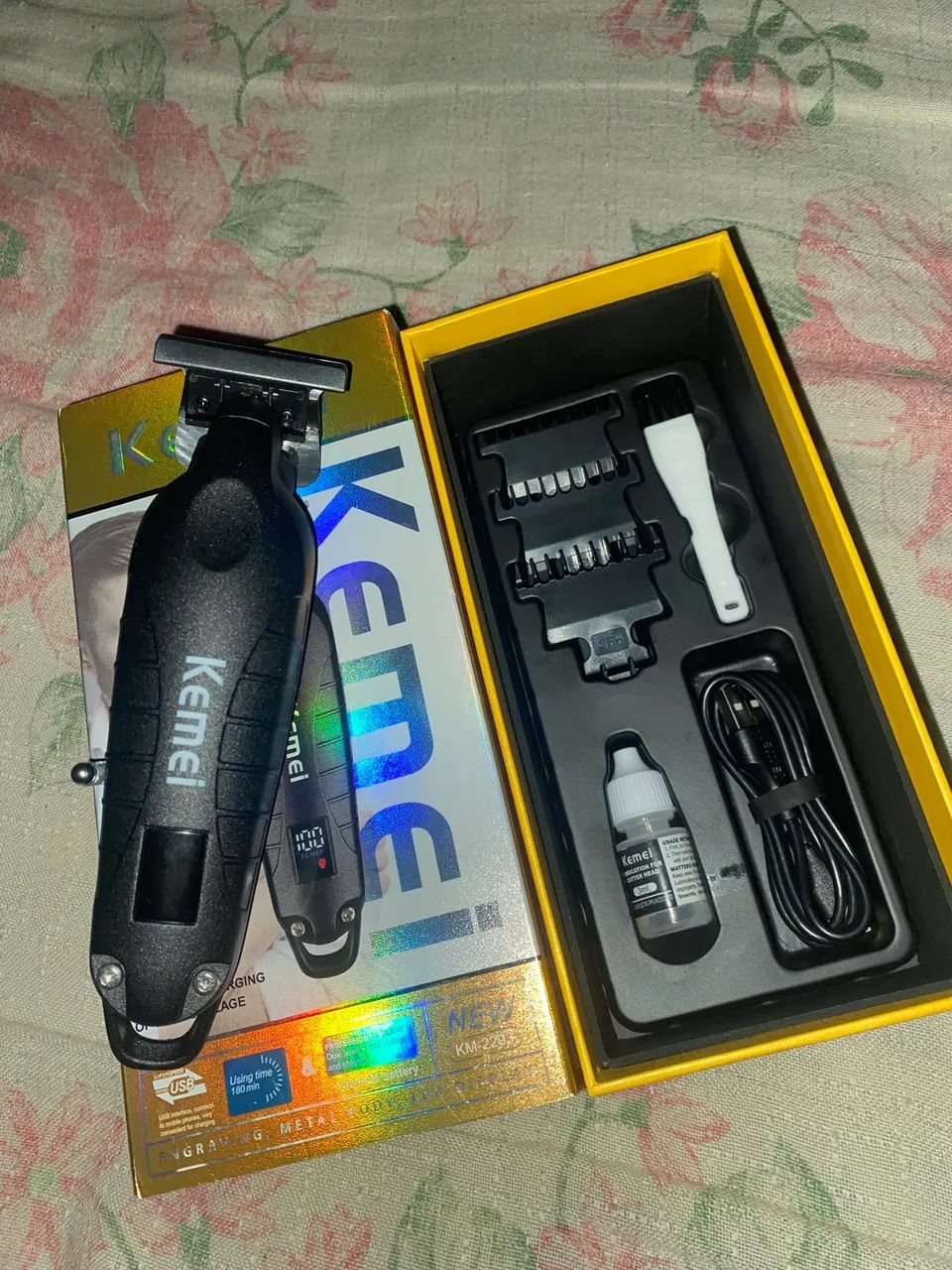 Máquina para cabelo e barba