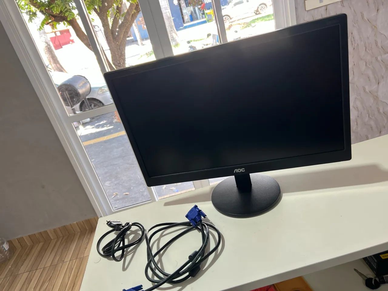 Monitor AOC 18.5" LED - Modelo E970Swnl (Perfeito Estado) - Foto 2