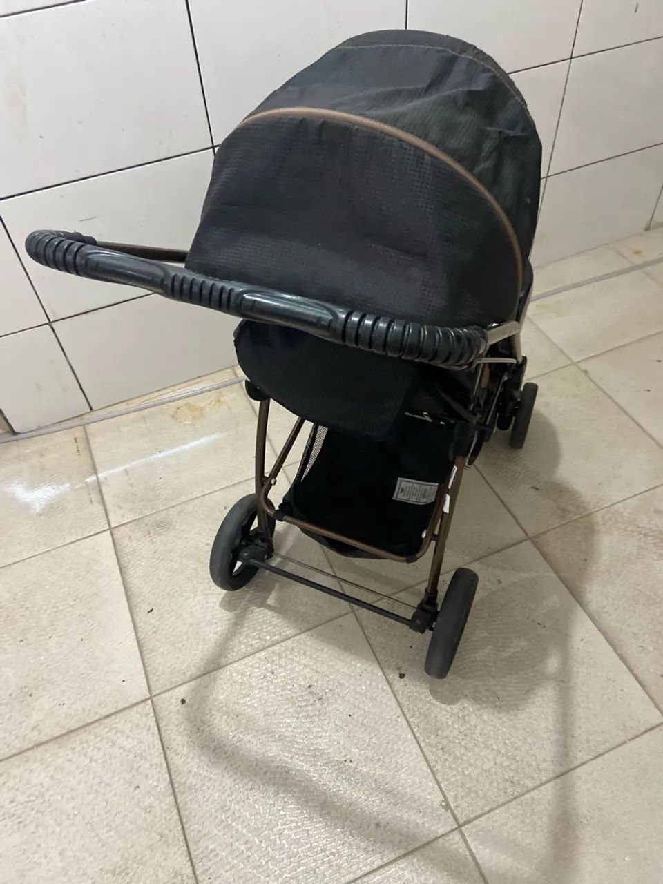 CARRINHO DE BEBE POUCO USADO  - Foto 2