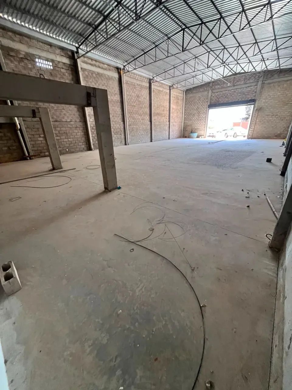 ALUGO GALPÃO COMERCIAL NA AV-ROD.EMANUEL PINHEIRO - Foto 4