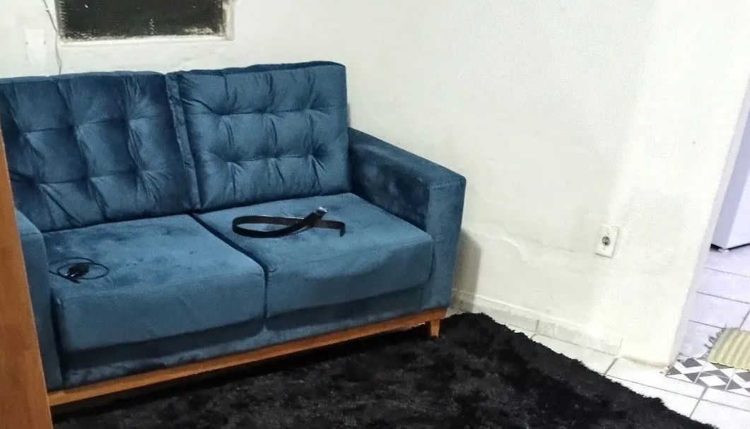 Sofá retrô usado em boas condições  - Foto 2