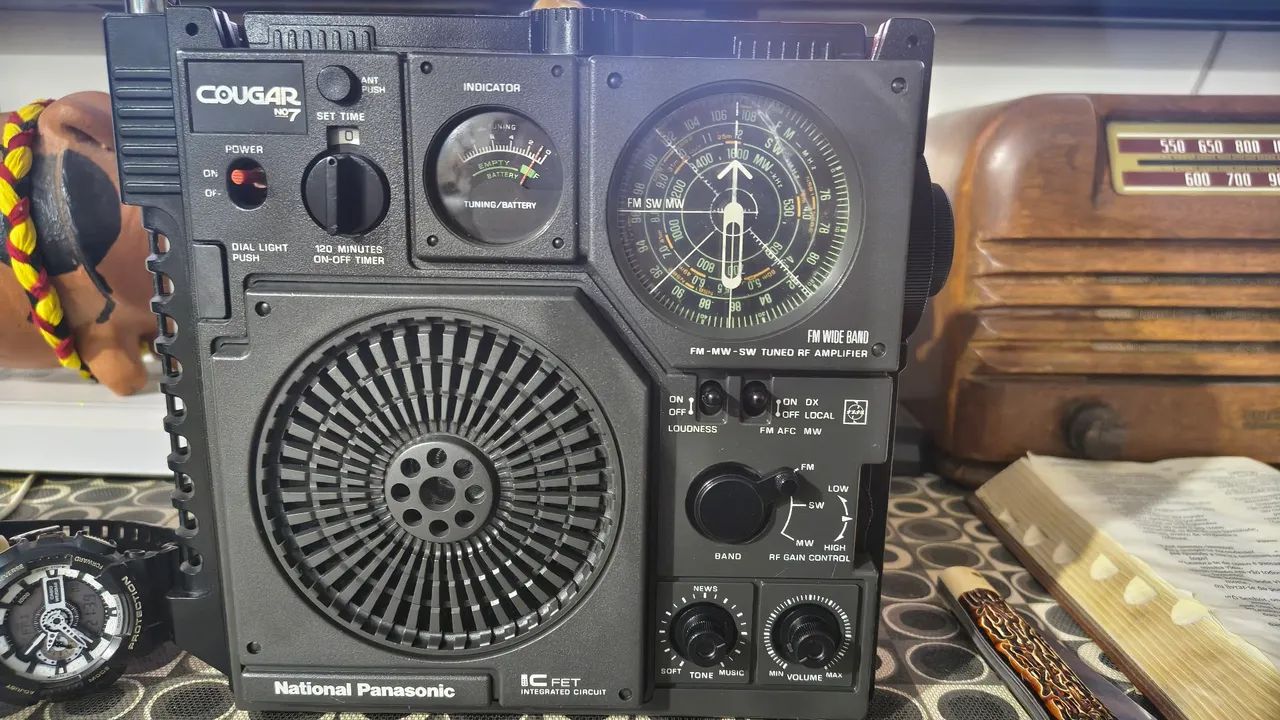 Rádio National Panasonic COUGAR No07. Japonês. - Aparelhos de Som