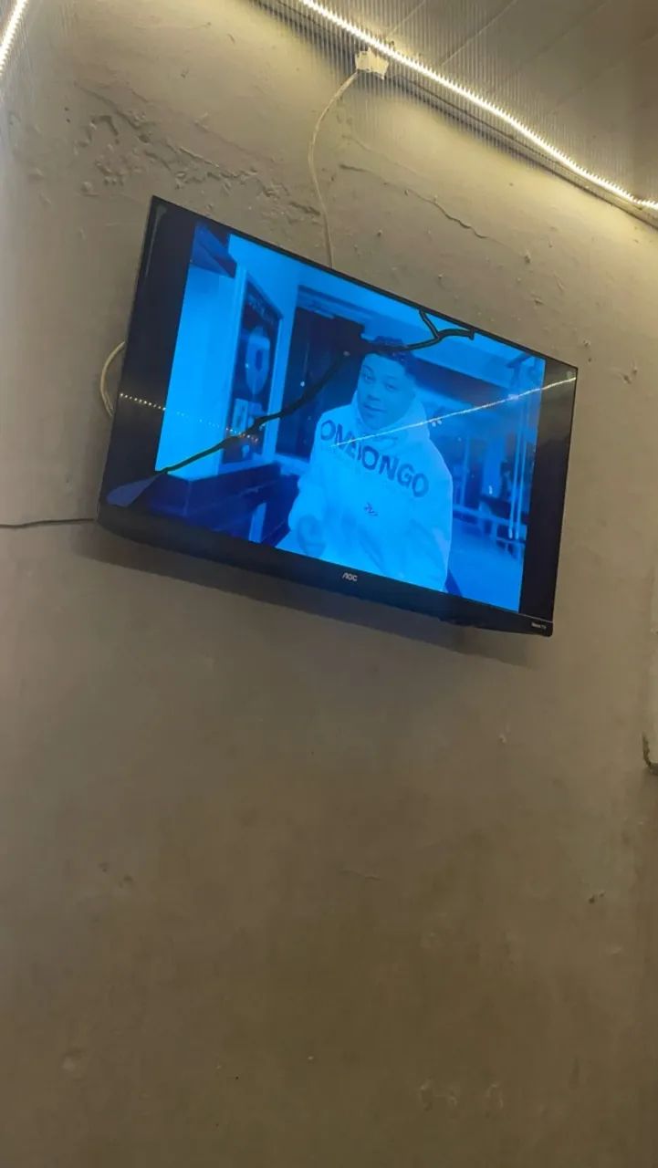 TV AOC ROKU  - Foto 2