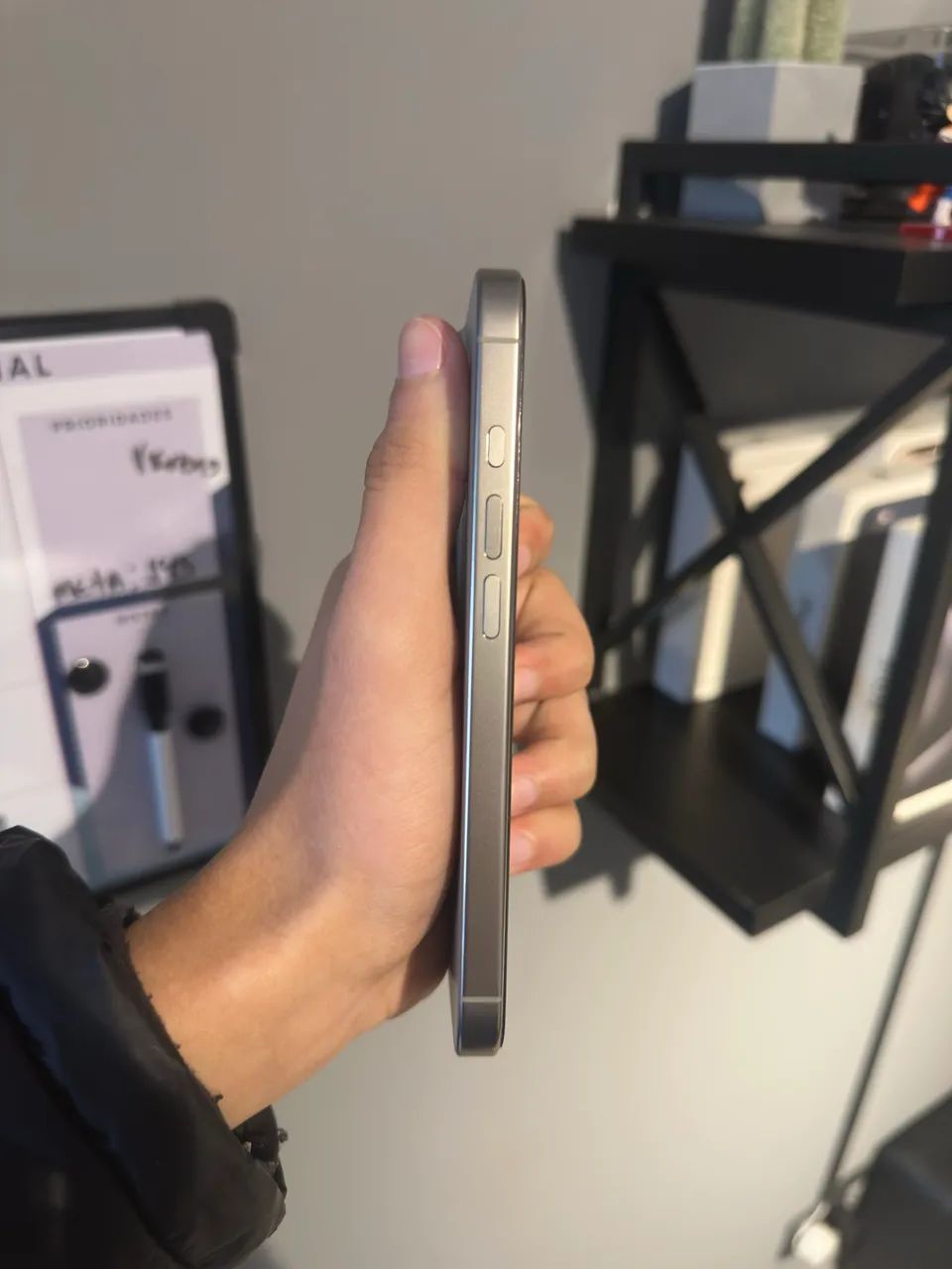 iPhone 16 Pro 128GB - Foto 4
