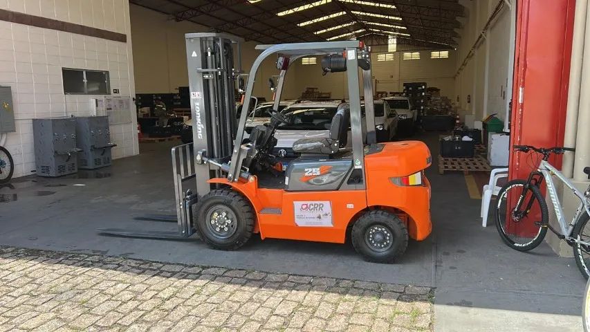 Locação de Empilhadeiras 1.8 Ton. e 2.5 Ton. GLP e Diesel  - Foto 3