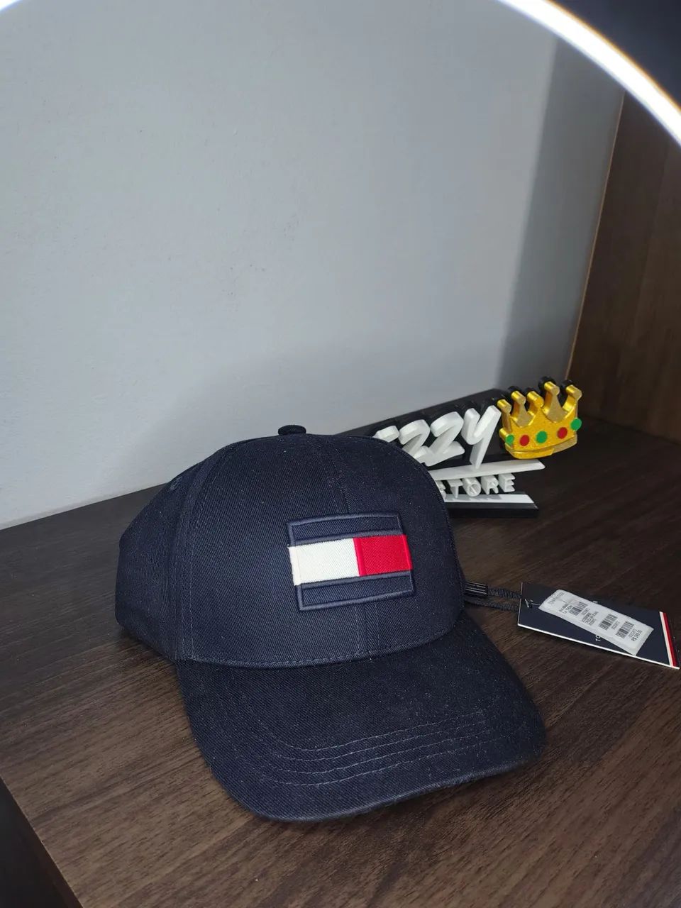 Boné Tommy Hilfiger bandeirão 