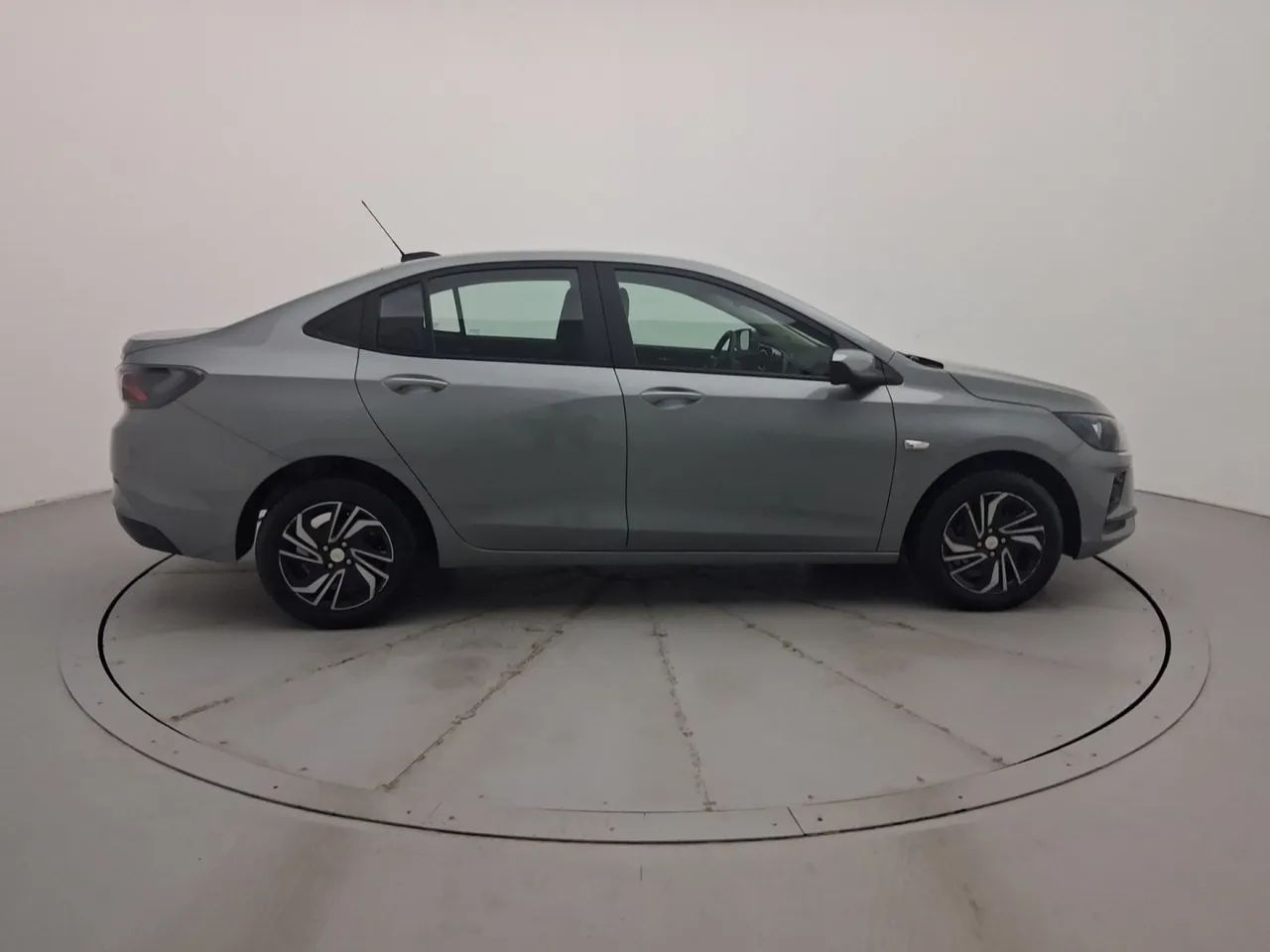 Chevrolet Onix Plus 1.0 12V TB Flex Aut. 4P, foto 6 de 18