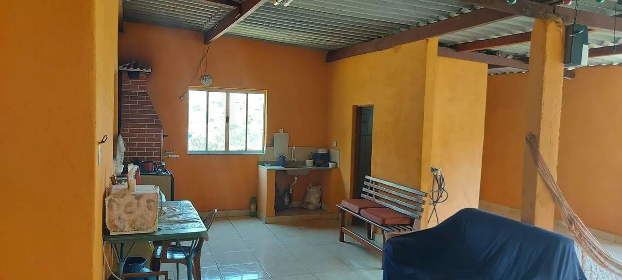 Sobrado com duas casas independentes e ponto comercial  - Foto 5