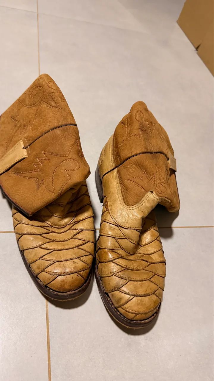Botas masculina escamada  - Foto 2
