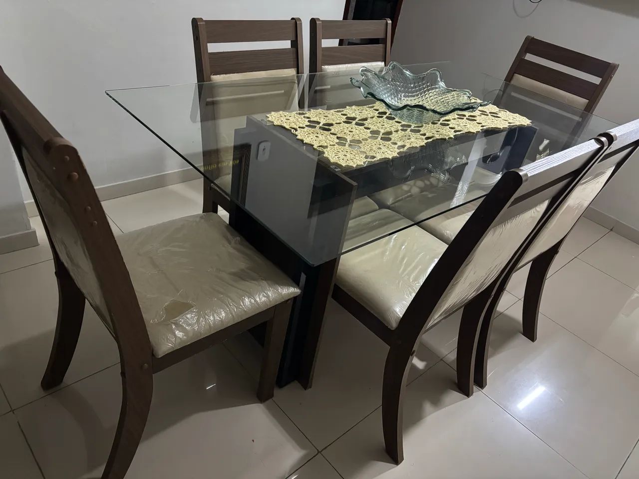 Mesa de vidro com 6 lugares - Foto 4