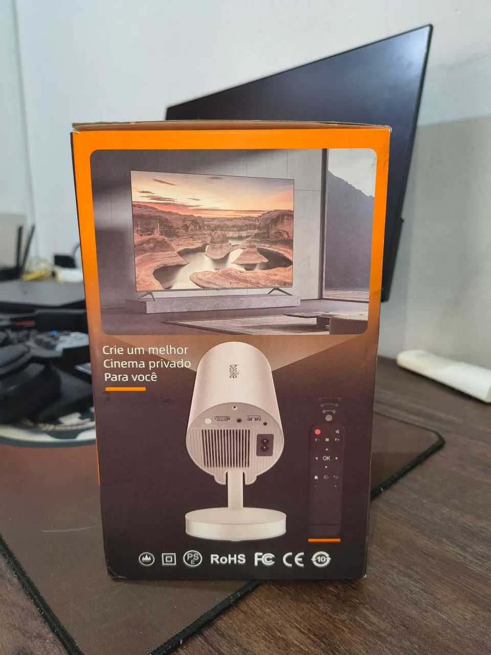 Projetor basike 4k novo