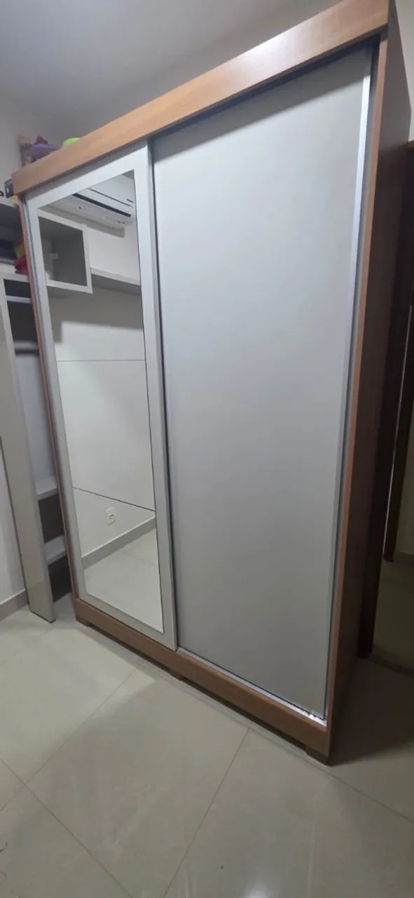 Guarda roupas 
