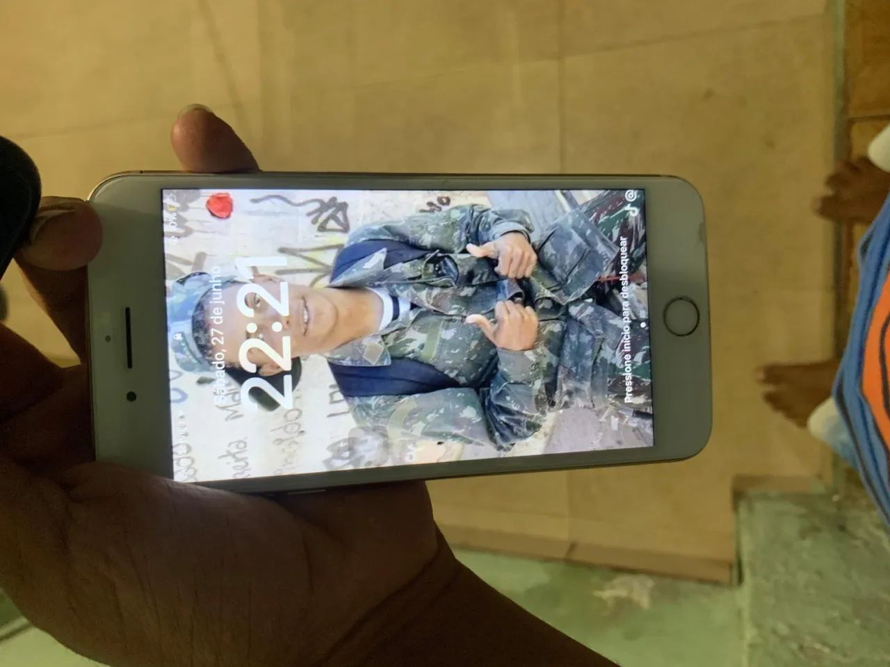 8 plus para vender ou trocar em outro iPhone volta em dinheiro 