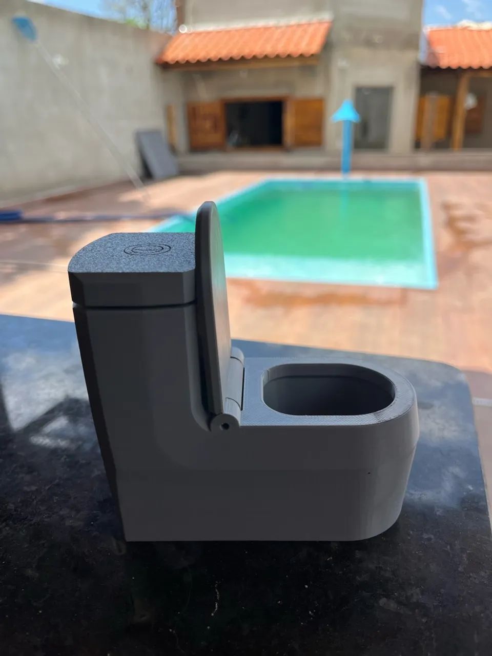 Cinzeiro Privada 3D 