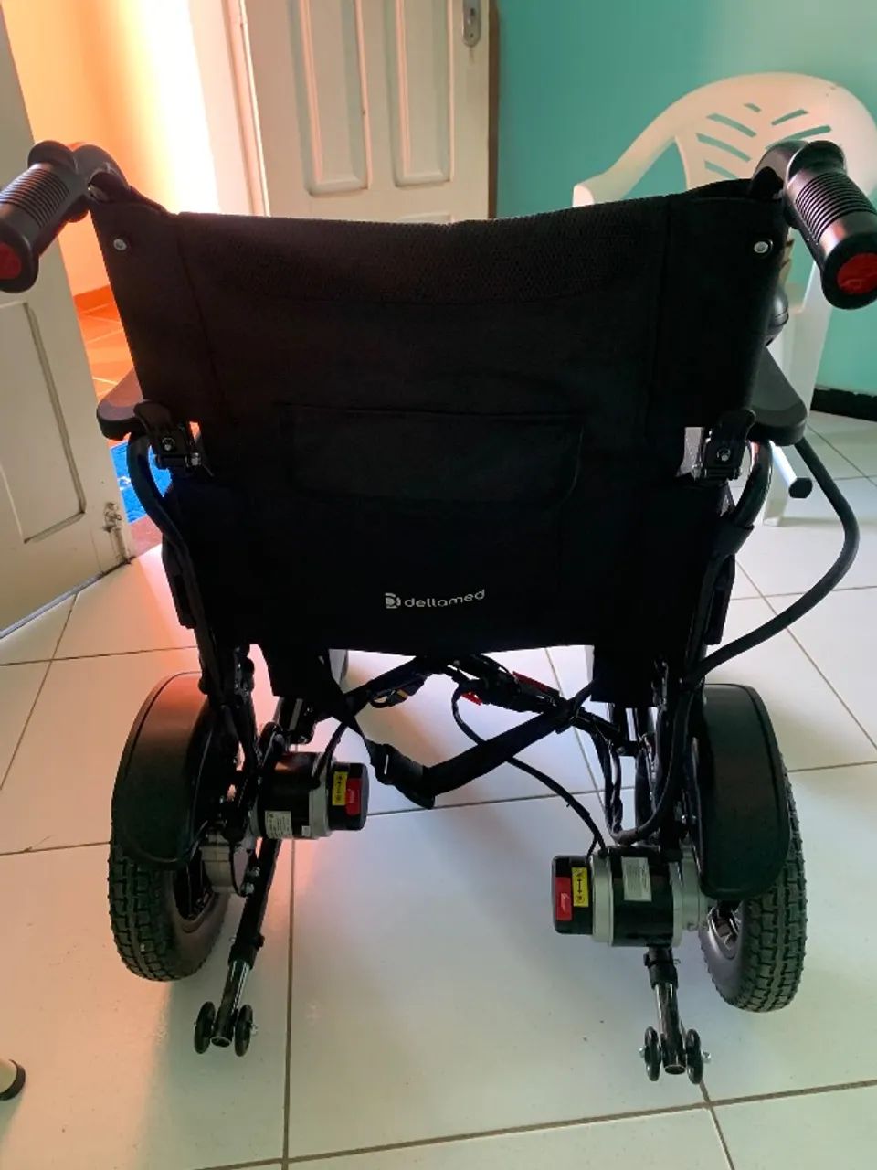 Cadeira de roda motorizada