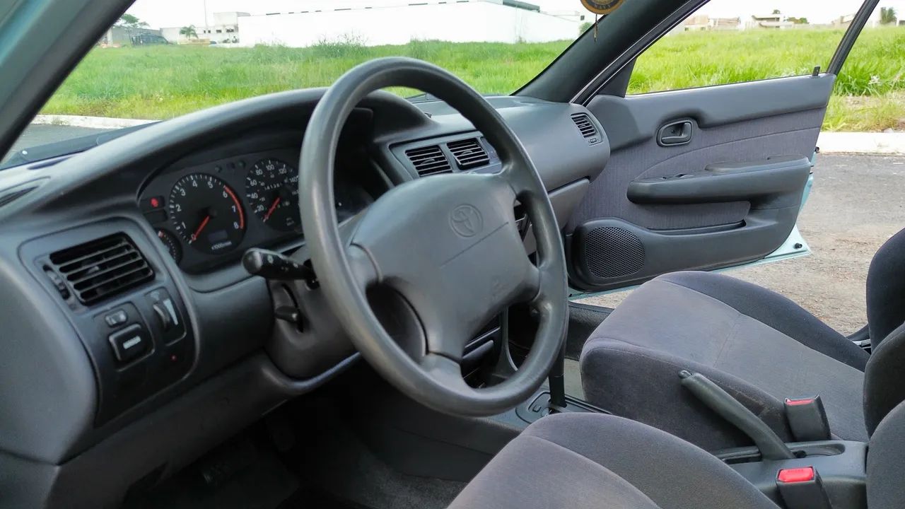 Toyota Corolla LE 1.8 1995 - Foto 8