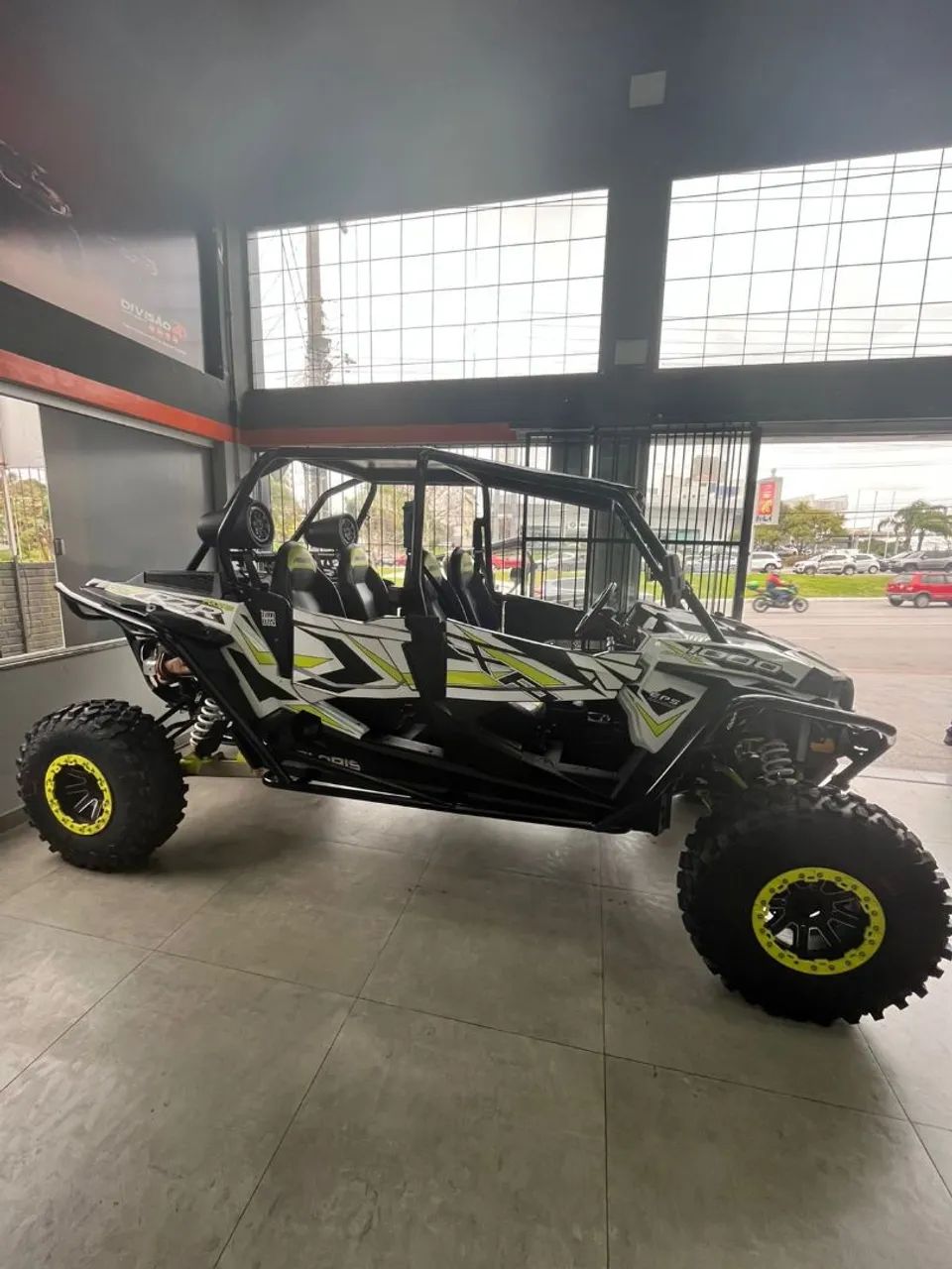 UTV Polaris RZR 1000 cc ano 2018 - Foto 5