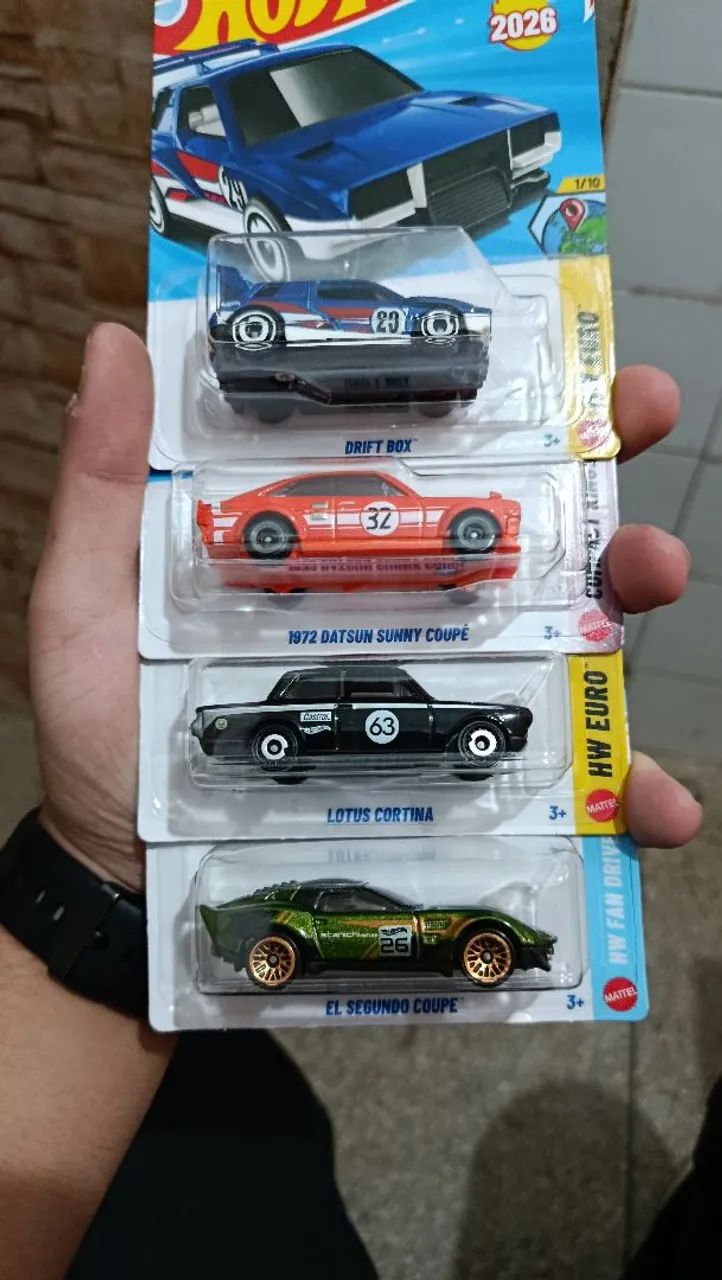 Carros hot whells diversos modelos  - Foto 5